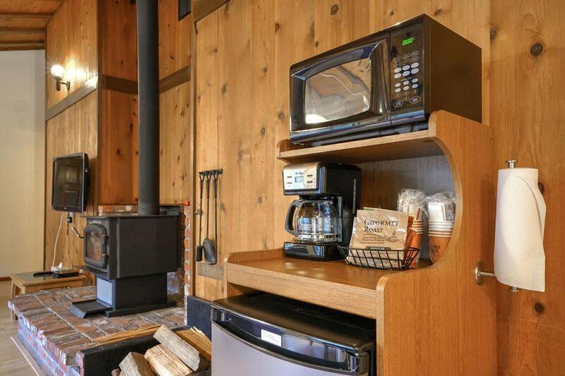 Silver Falls Lodge & Conference Center Sublimity Экстерьер фото