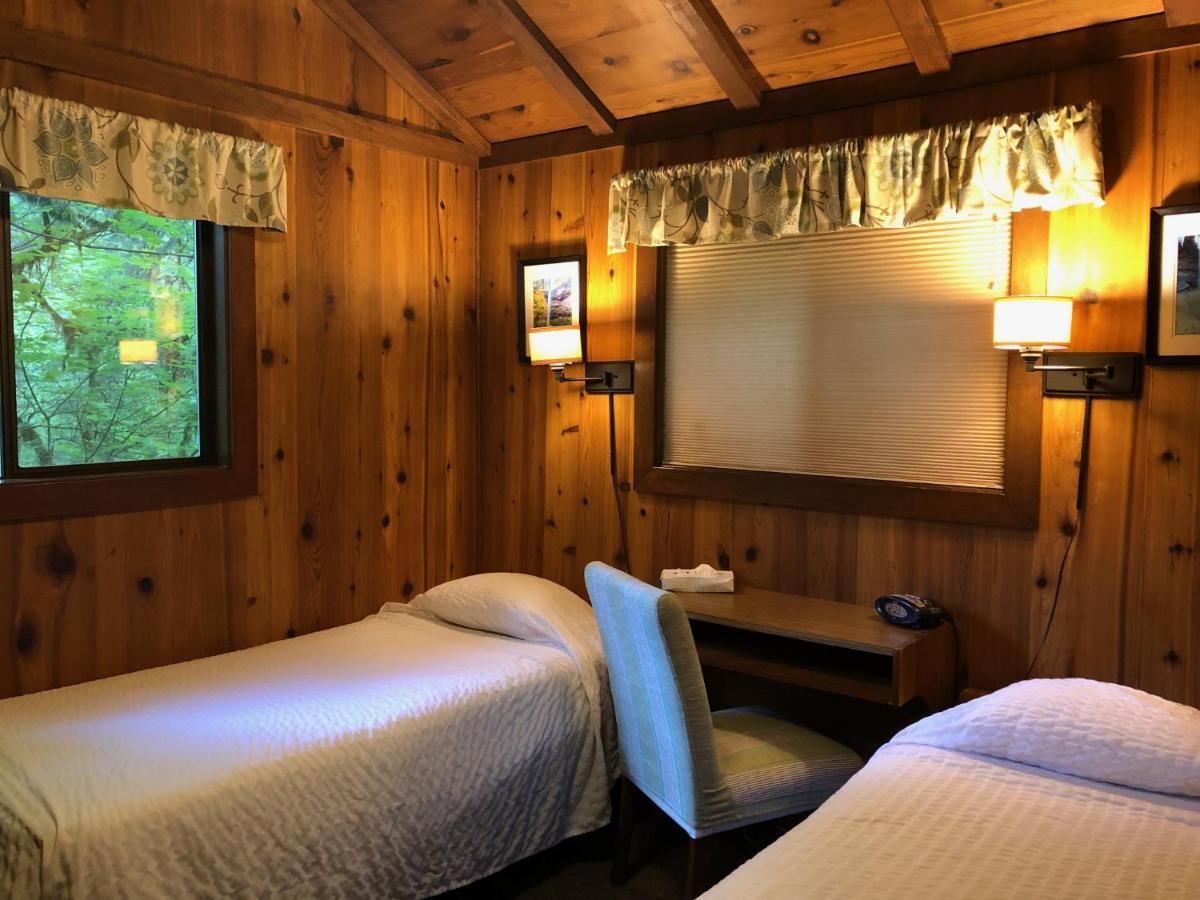 Silver Falls Lodge & Conference Center Sublimity Экстерьер фото